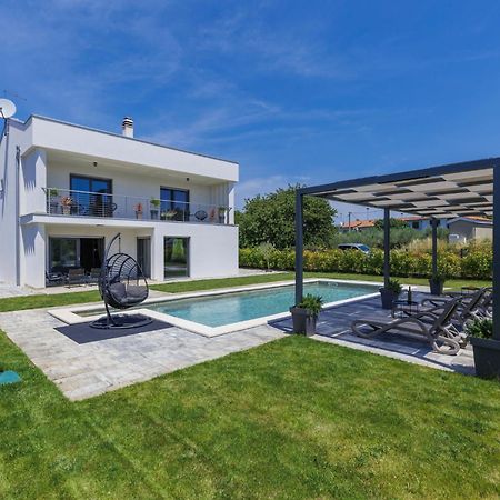 Holiday Home Villa Essea By Interhome Канфанар Екстериор снимка
